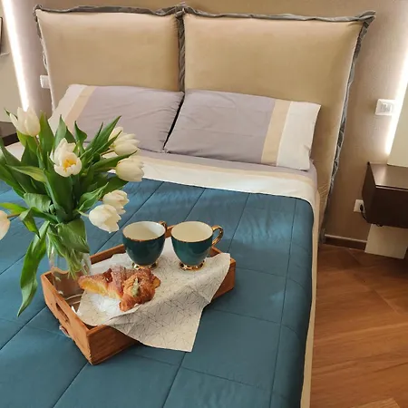 Merulana Romance - Luxury Boutique & * Rom